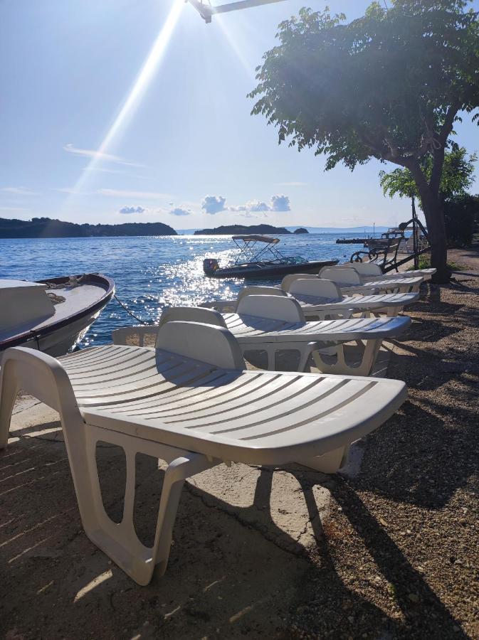 Apartmani Andela Kordic Supetarska Draga Buitenkant foto